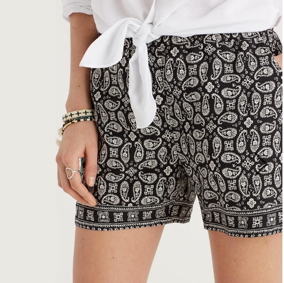 Madewell Pants - Madewell Bandana Paisley Print Shorts